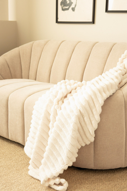 KMCarpets Stripe Decke 130x170, Creme
