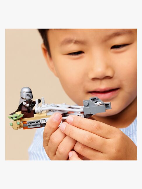 LEGO Star Wars 75436 Der Mandalorianer und Grogu auf ihrem Speeder Bike