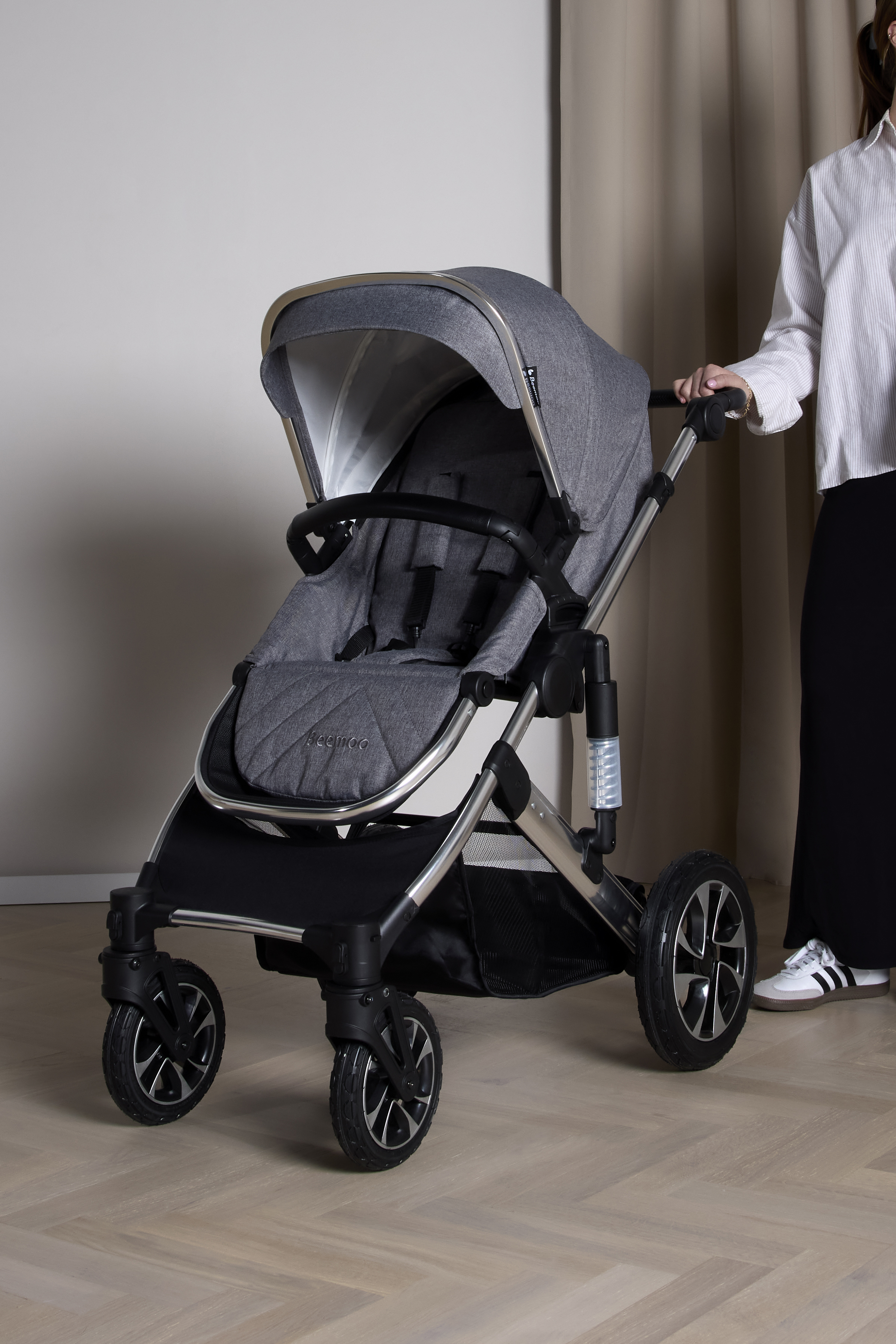 Beemoo Maxi 4, Grey/Silver