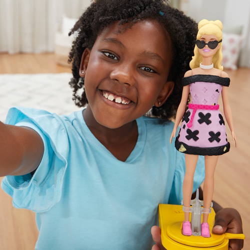 Play-Doh Barbie Knete mit Puppe Designer-Modenschau