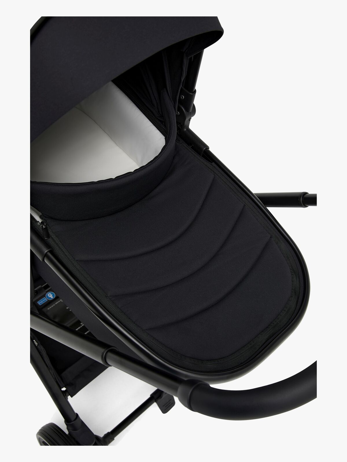BEEMOO-ONE-ALLBLACK-1895_3r.jpg