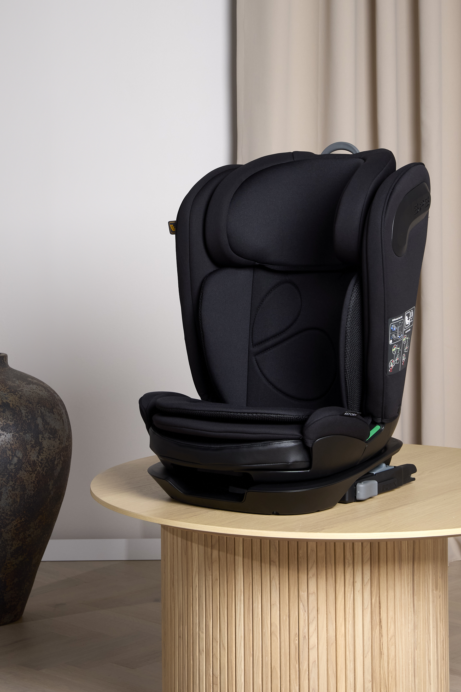 Reform ISOFIX Kindersitz, Black Stone