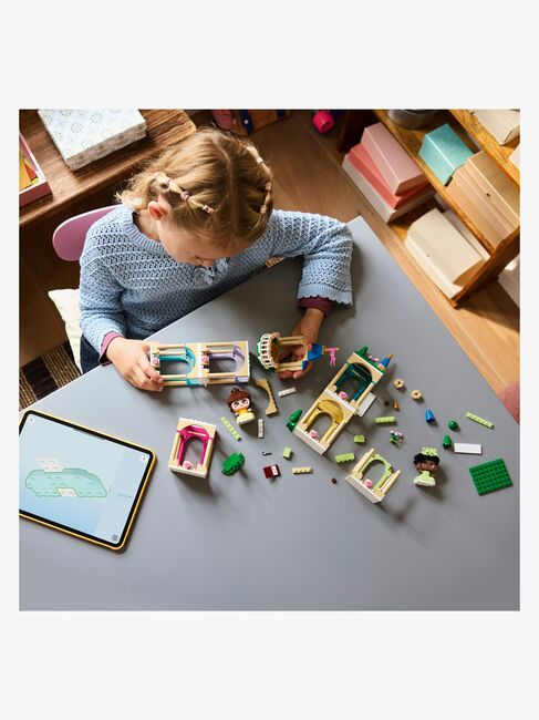 LEGO Disney Princess 43291 Die Mini-Prinzessinnen Belle und Tiana mit ihrem Schloss