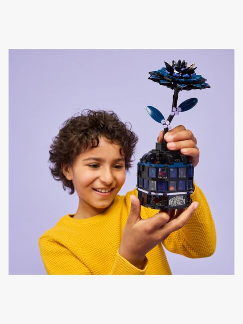 LEGO Wednesday 76784 Schwarze Dahlie