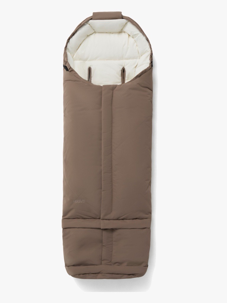 Signe Verlängerbarer Daunen-Fußsack, Walnuss, Winterfußsäcke