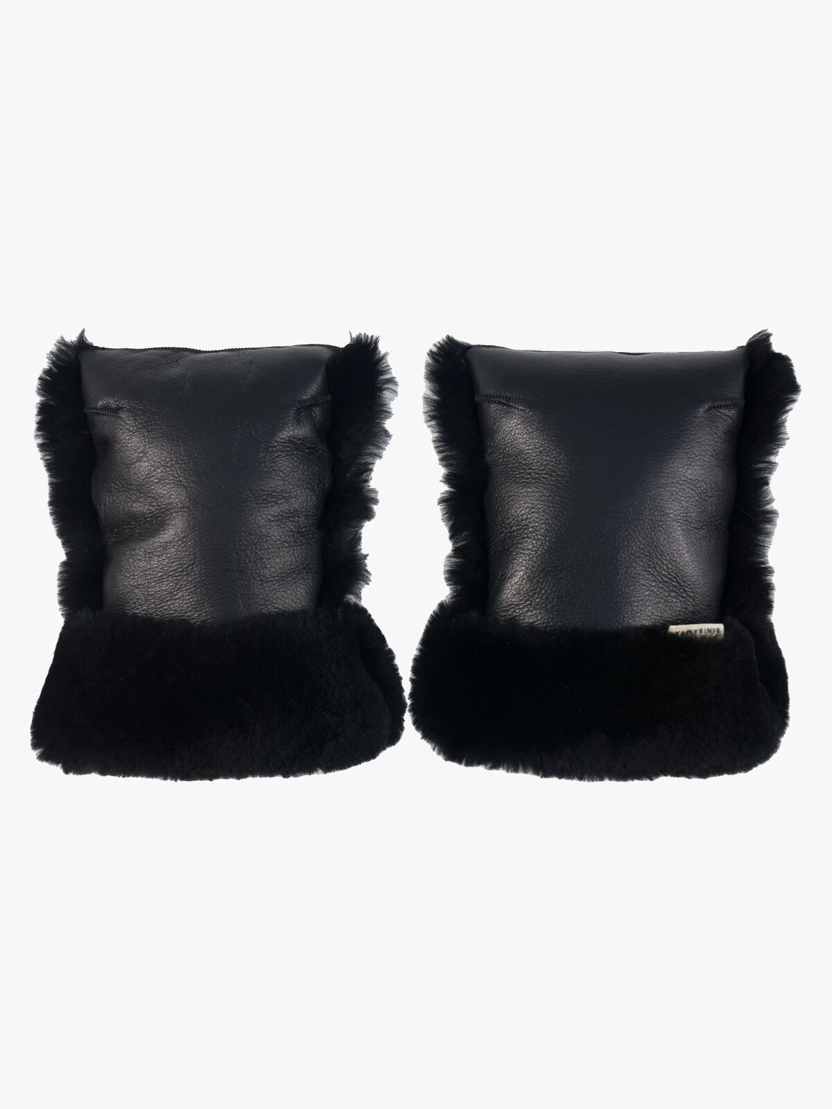 CBuggyMittens-NOIR-4729_1.jpg