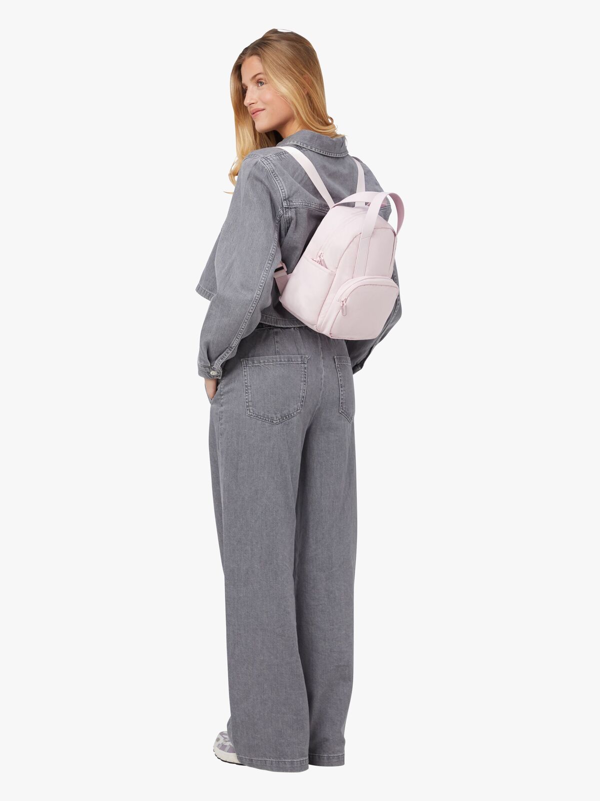 156522-PINK-2736_4a.jpg