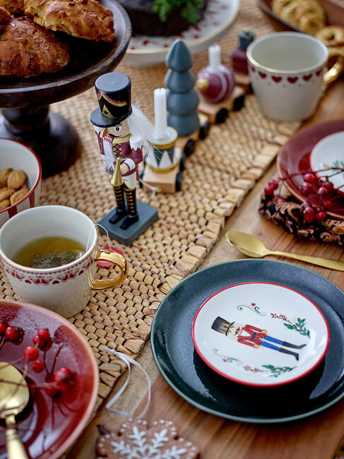 82051513-2161_3a.jpg