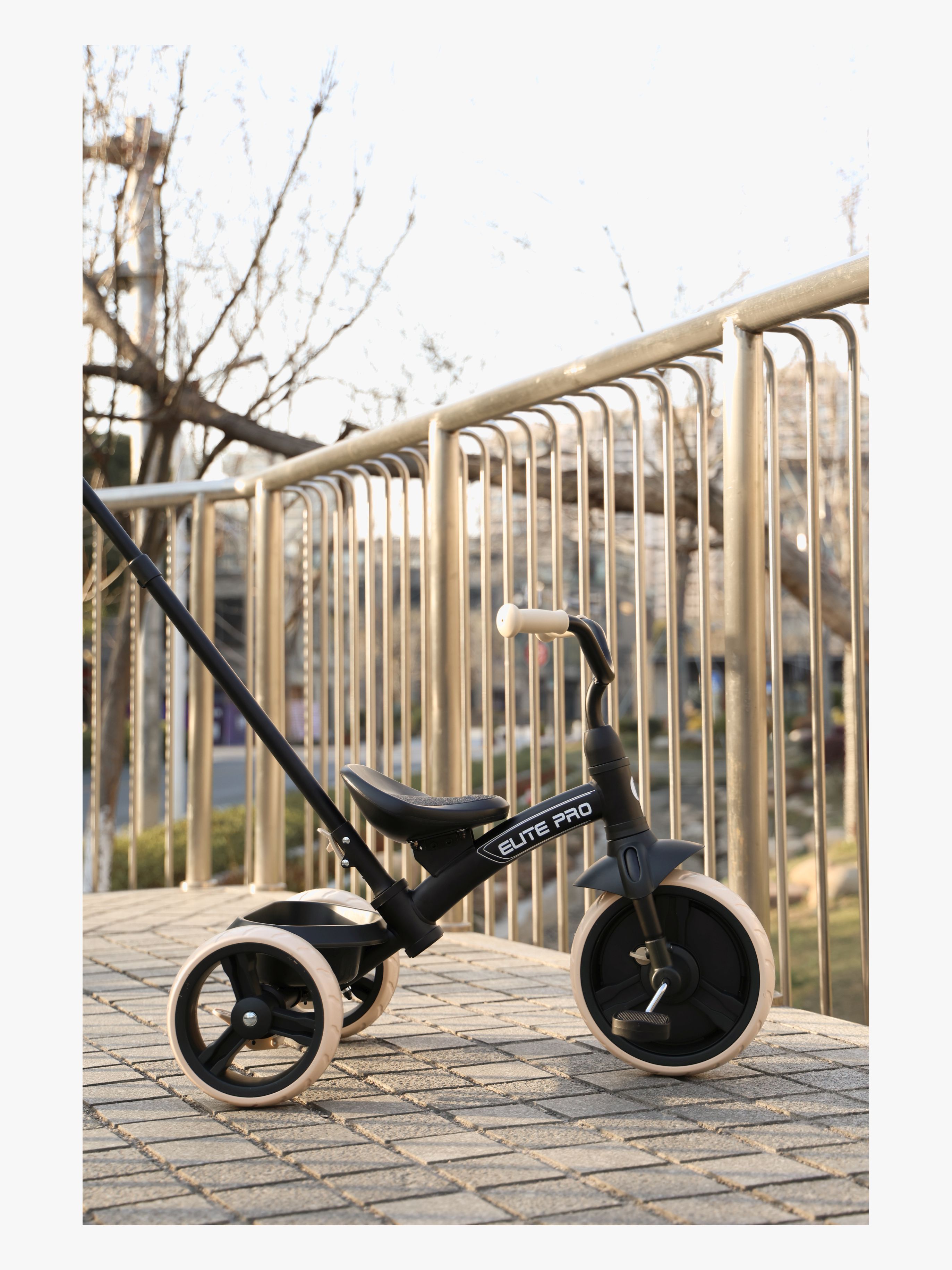 QPlay Elite Pro Dreirad, Schwarz
