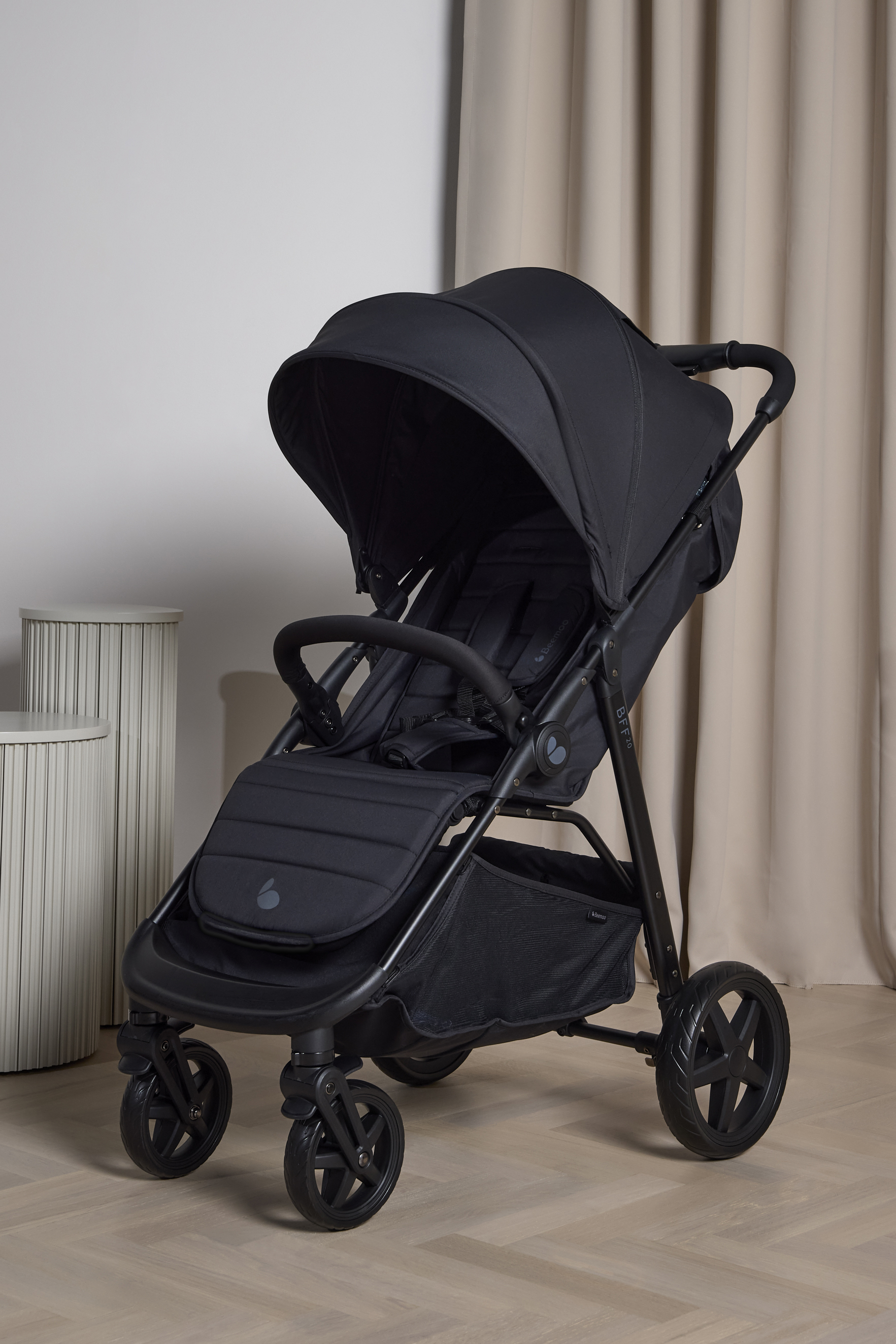 Beemoo BFF20 Buggy, Night Black