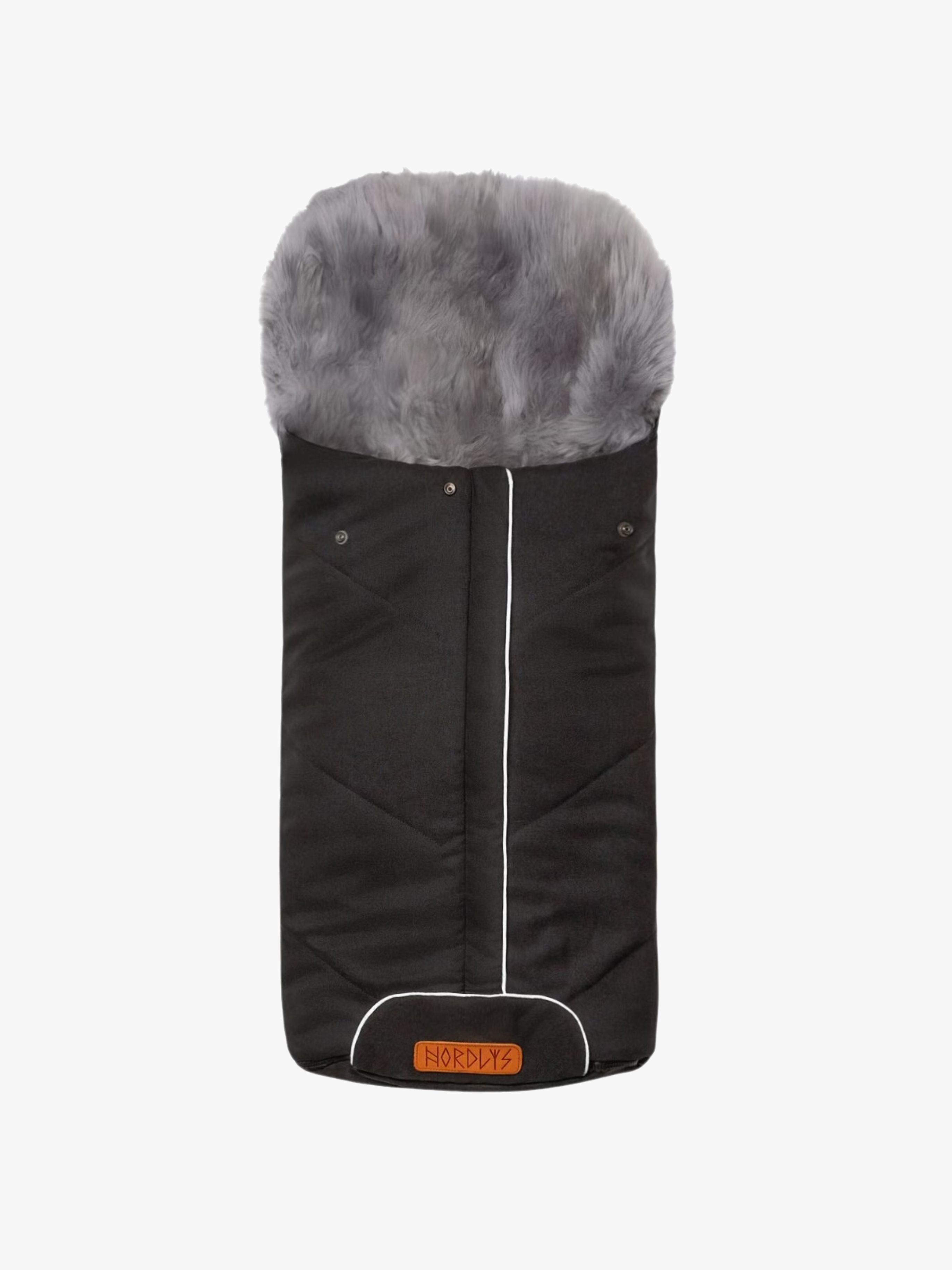 Nordlys Saga Lammfell-Fußsack, Black/Grey