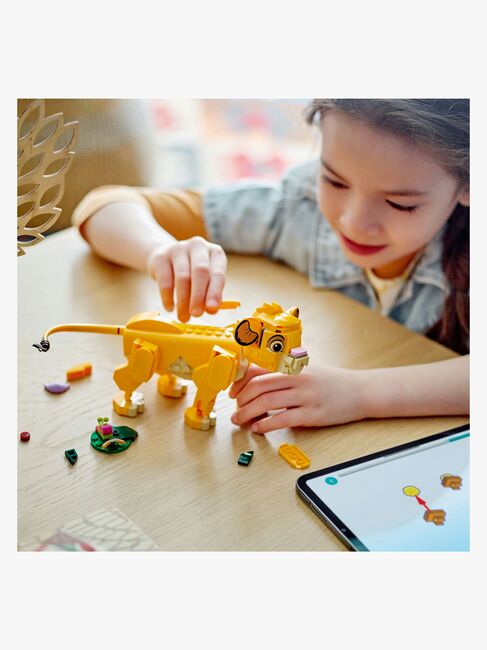 LEGO Disney Classic 43243 Simba, das Löwenjunge des Königs