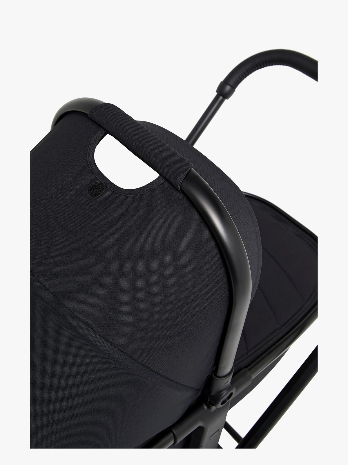 BEEMOO-ONE-ALLBLACK-1895_3s.jpg