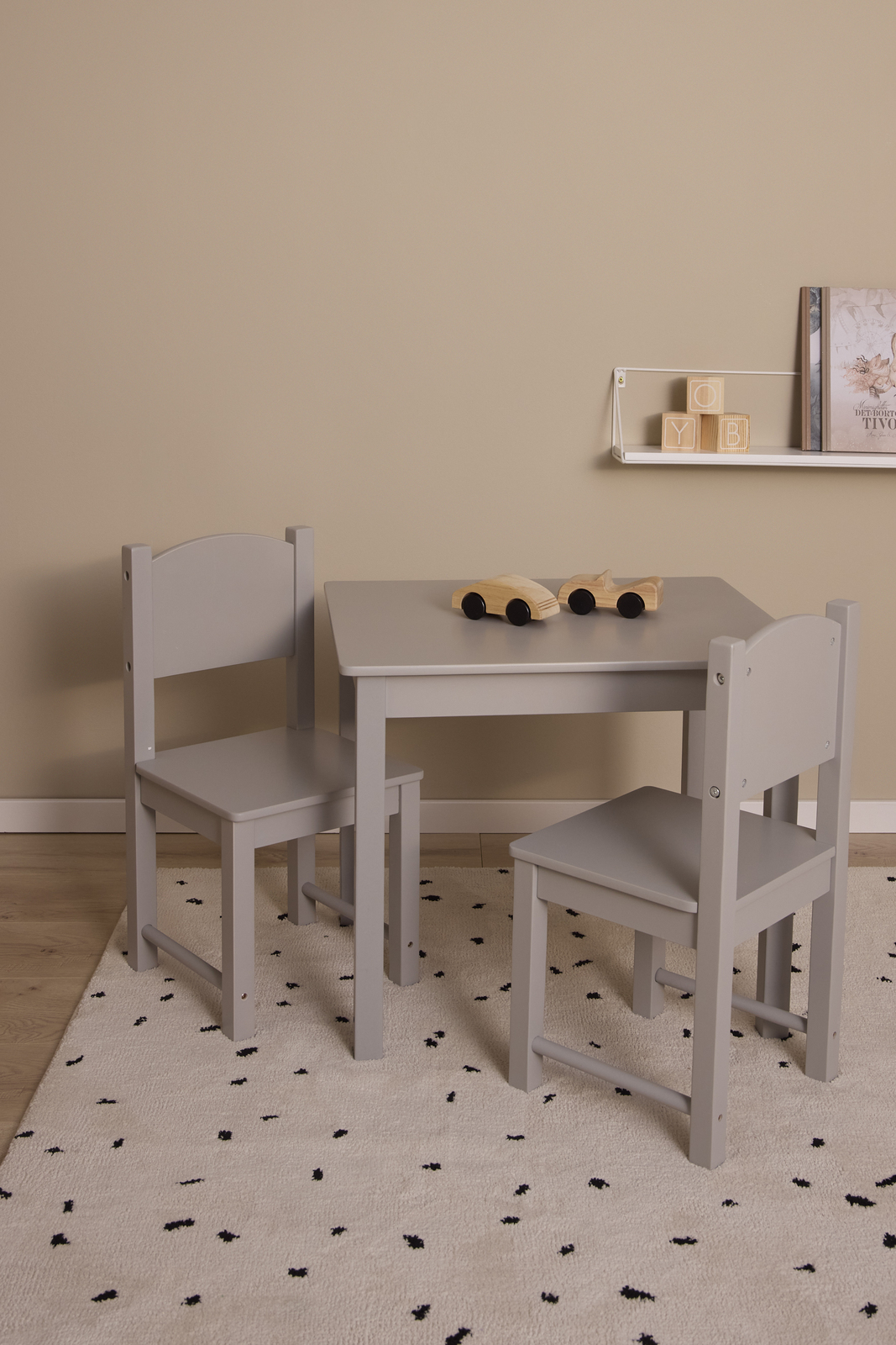 Alice & Fox ZOE Tisch und Stühle, Grau