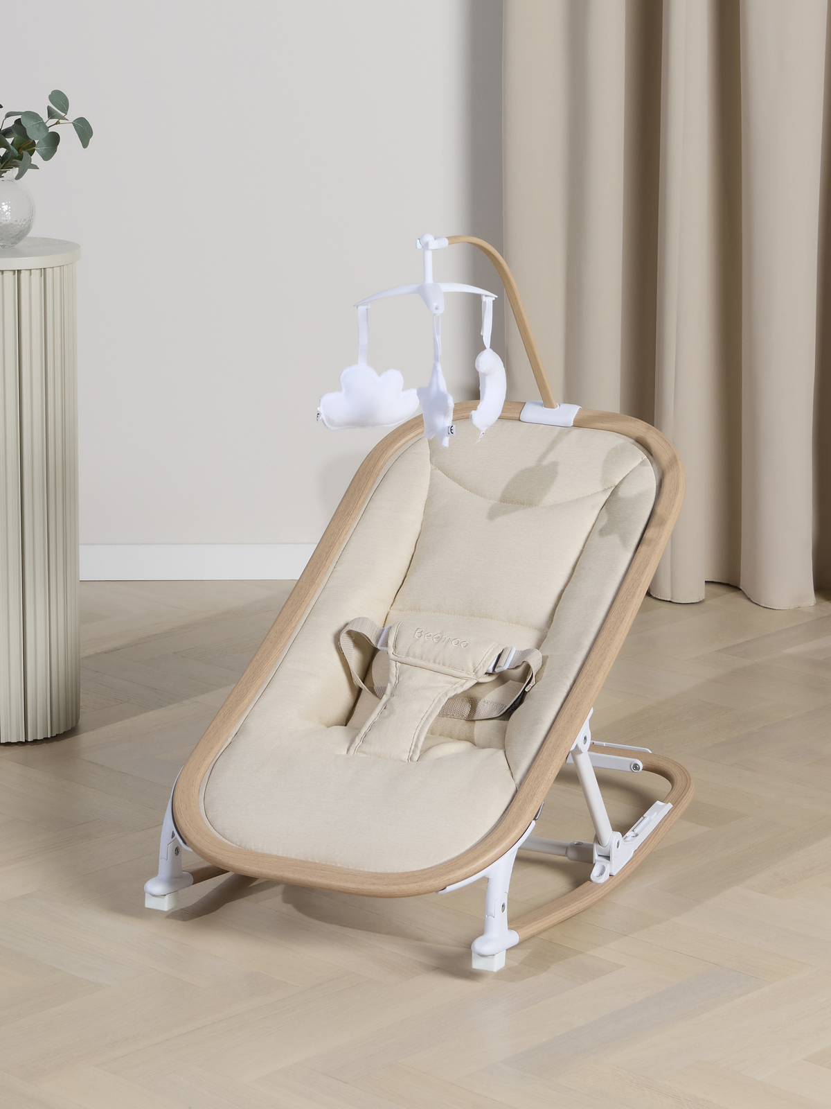 Beemoo PLAY Soothe Babywippe, Soft Beige/Nature