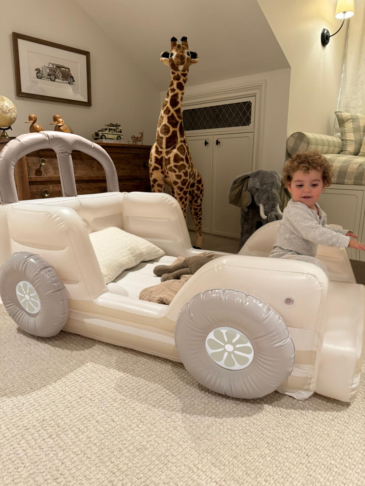 SUNNYLiFE Aufblasbares Kinderbett, Summer Van Sand