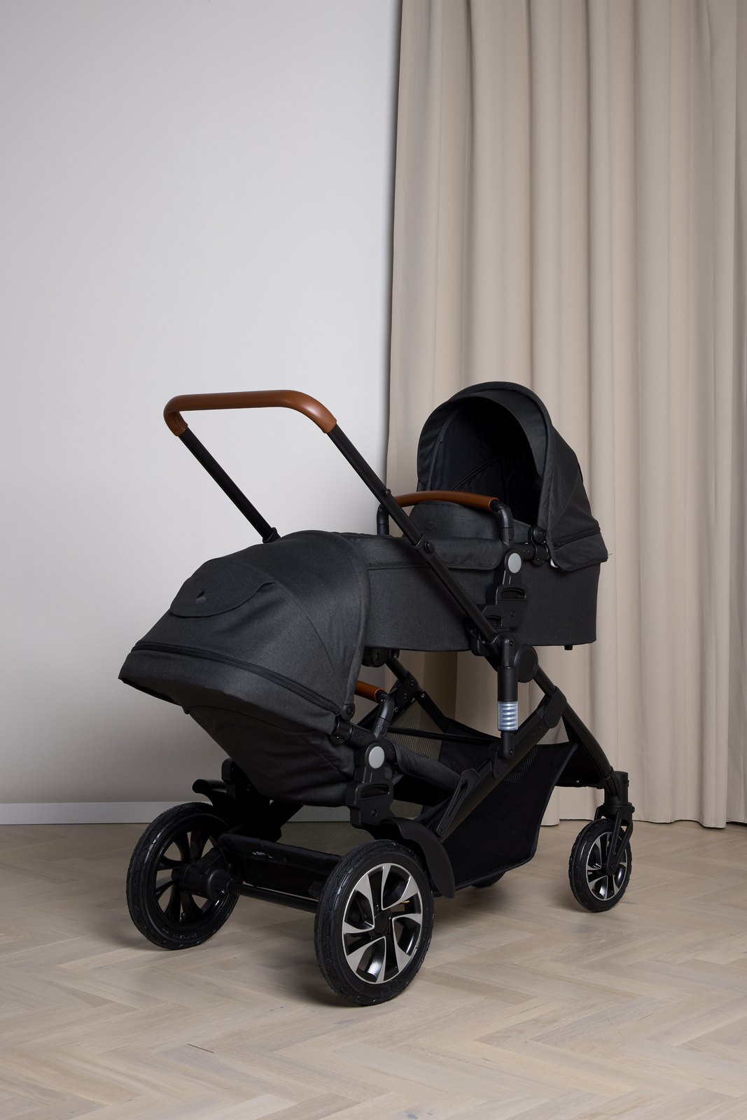BM-MAXI4TWIN-BLACKBLACK-1877_5.jpg