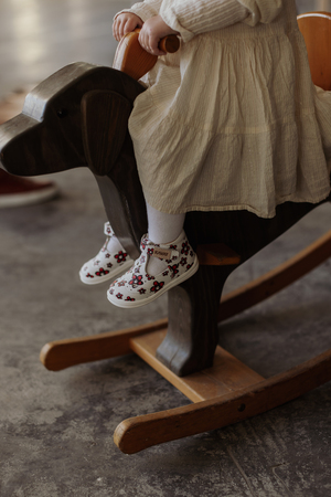 Kavat Ängskär XC Sandalen, Floral