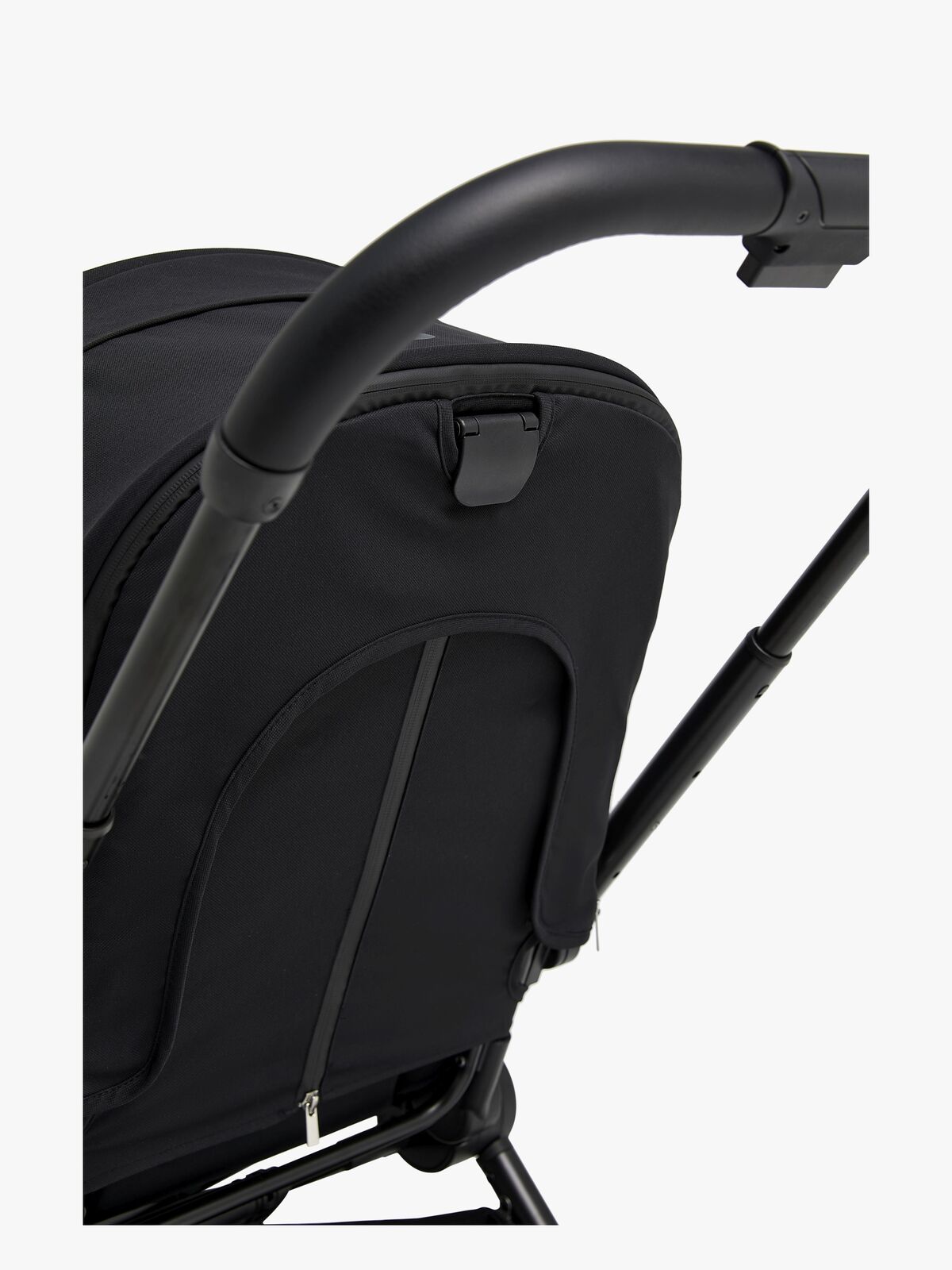 BEEMOO-ONE-ALLBLACK-1895_3j.jpg