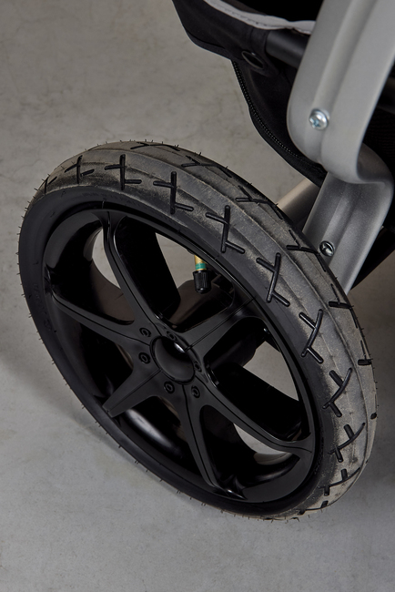 DEMO-EX-L.A.STROLLER-BLACKSILVER_3c.jpg