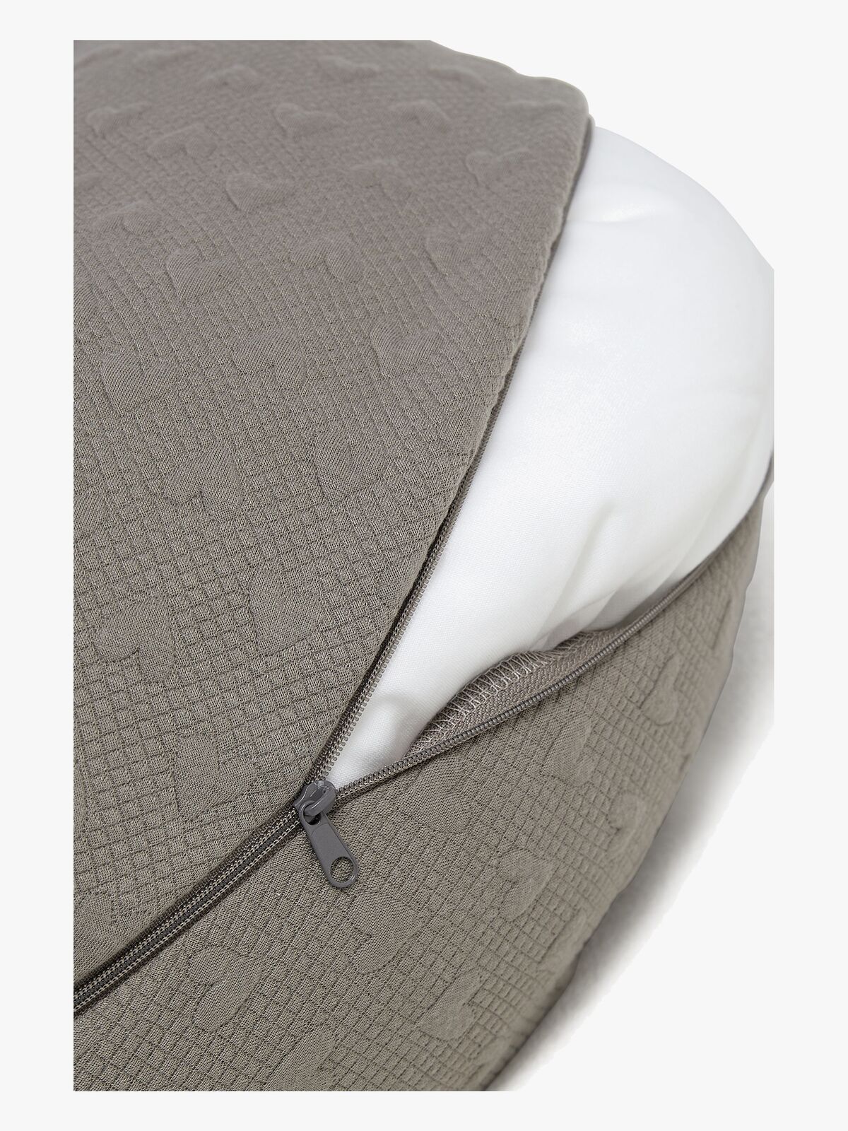 BM-NURSERYPILLOW-BEIGE-4122_3d.jpg