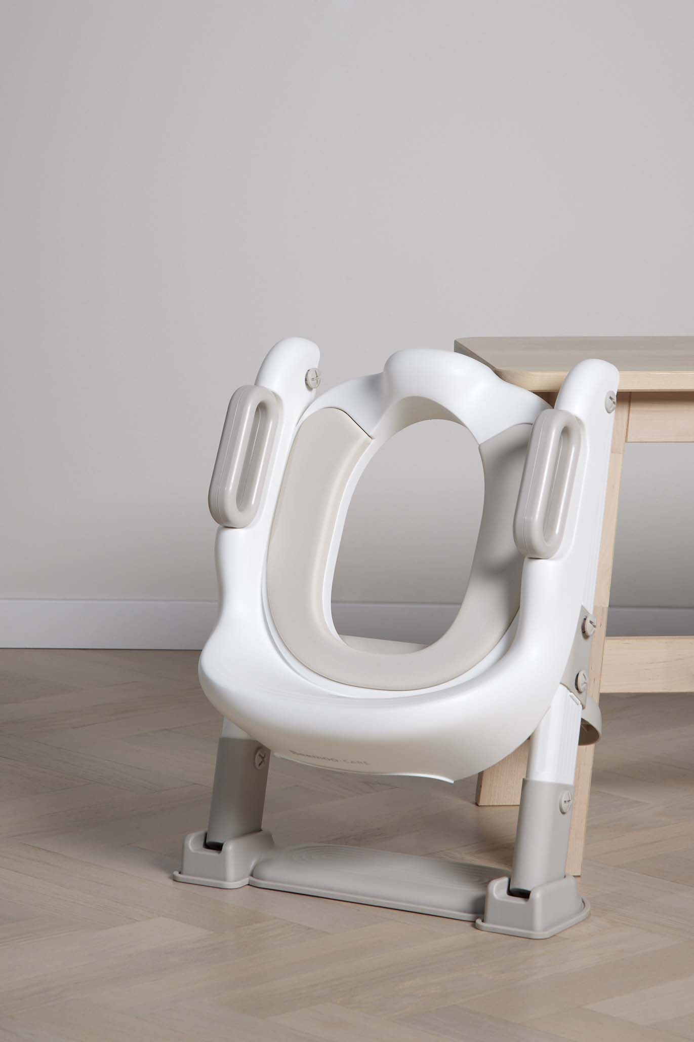 CARE Assist Toilettensitz CARE mit Leiter, Beige