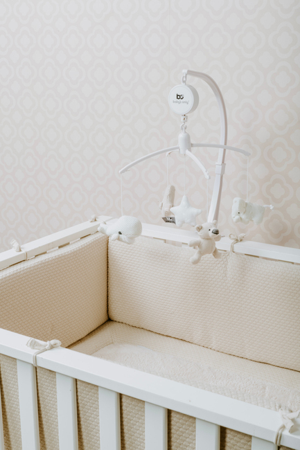 Baby's Only Mobile, Sand/White