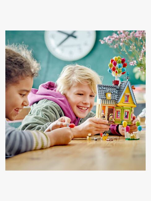 LEGO Disney Classic 43217 Carls Haus aus "Oben"