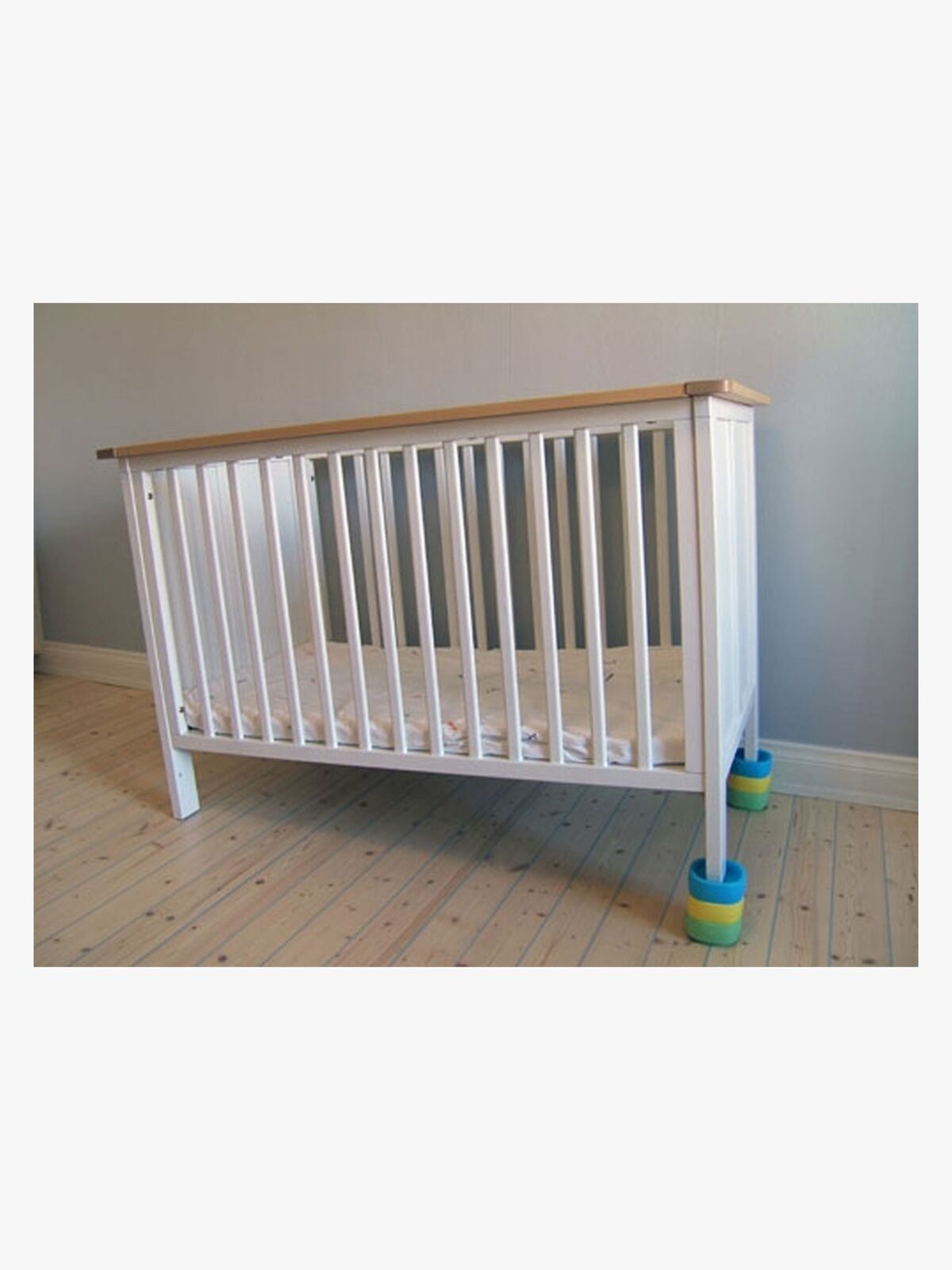 Spacebabies_sovpuckar_svart_gra_vit_4.jpg
