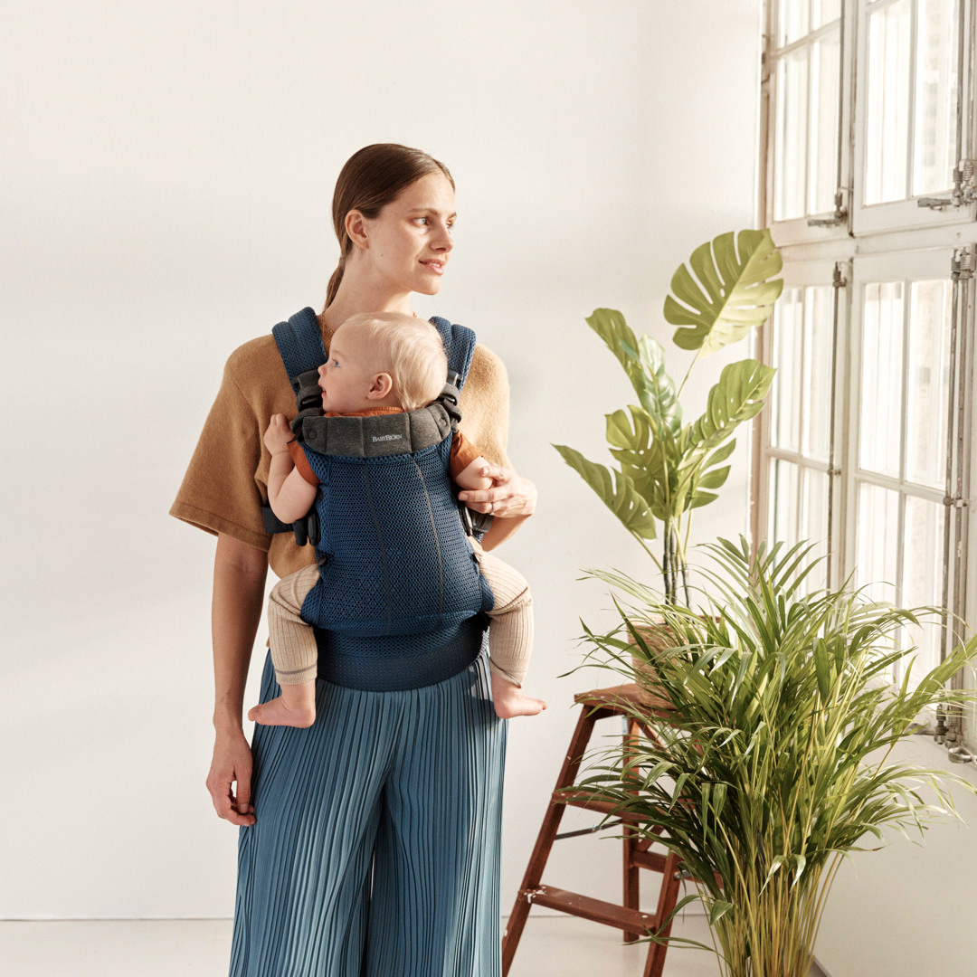 BabyBjörn Harmony Babytrage, Navy Blue 3D Mesh