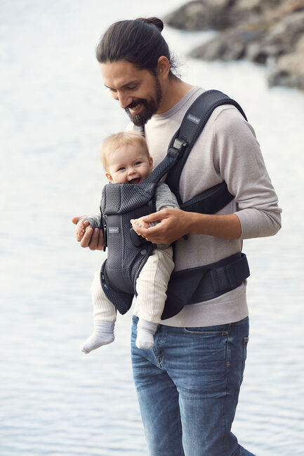 BabyBjörn One Air Babytrage 3D Mesh, Antracit Grey