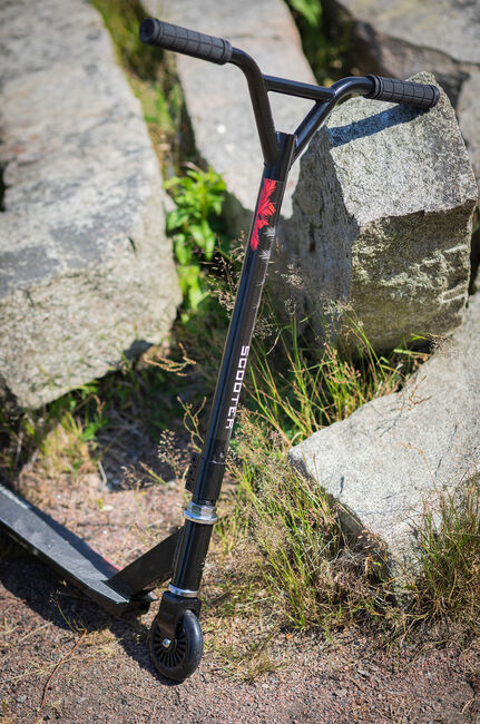 Pinepeak Tretroller Extreme Scooter, Schwarz