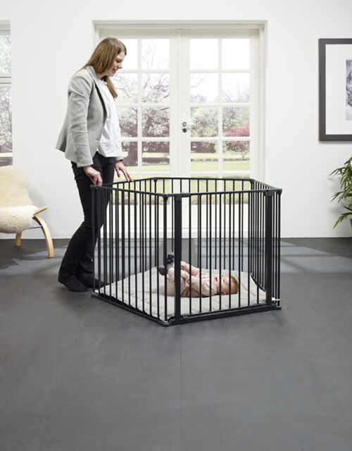 BabyDan Laufgitter Flex inkl. Spielmatte, Schwarz